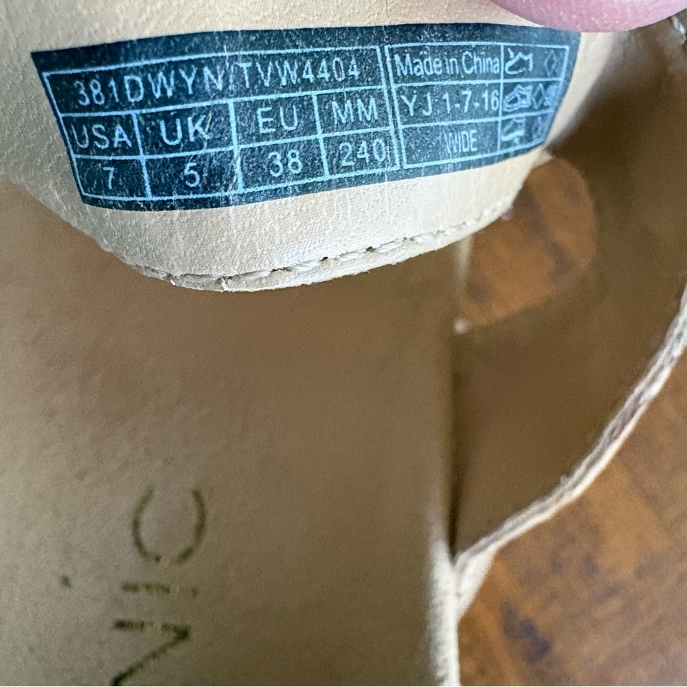 Vionic Dwyn 3 Strap Natural Cork Wedge Sandal Neutral Summer Sz 7 - Picture 7 of 7